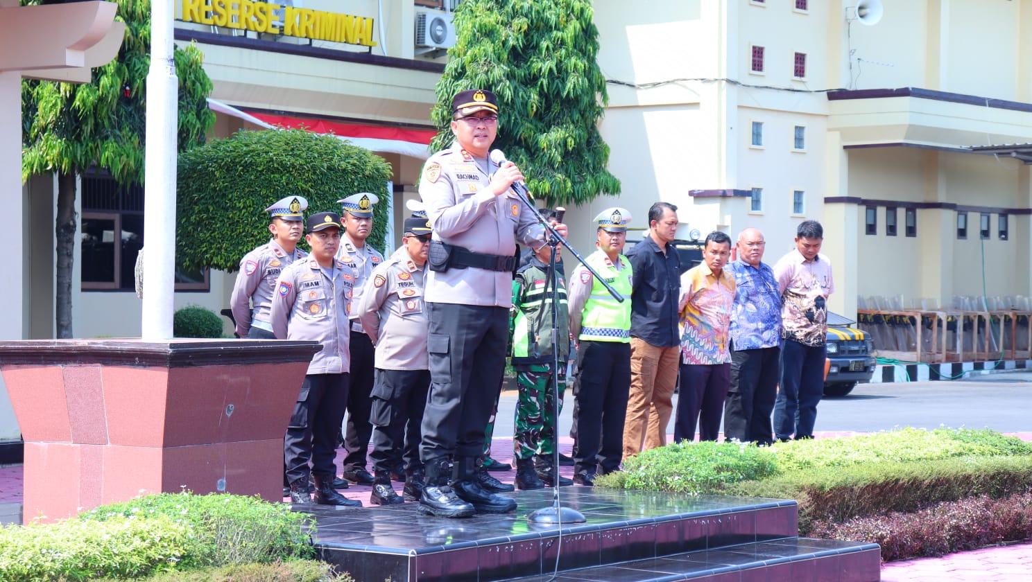 Kapolres Pekalongan Pimpin Apel Kesiapan Pengamanan Aksi Damai FORLINDO JAYA, Tekankan Pendekatan Humanis